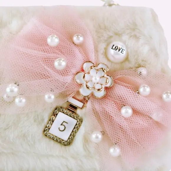 'Miss Porsche' Beige Purse - Picture 2 of 4